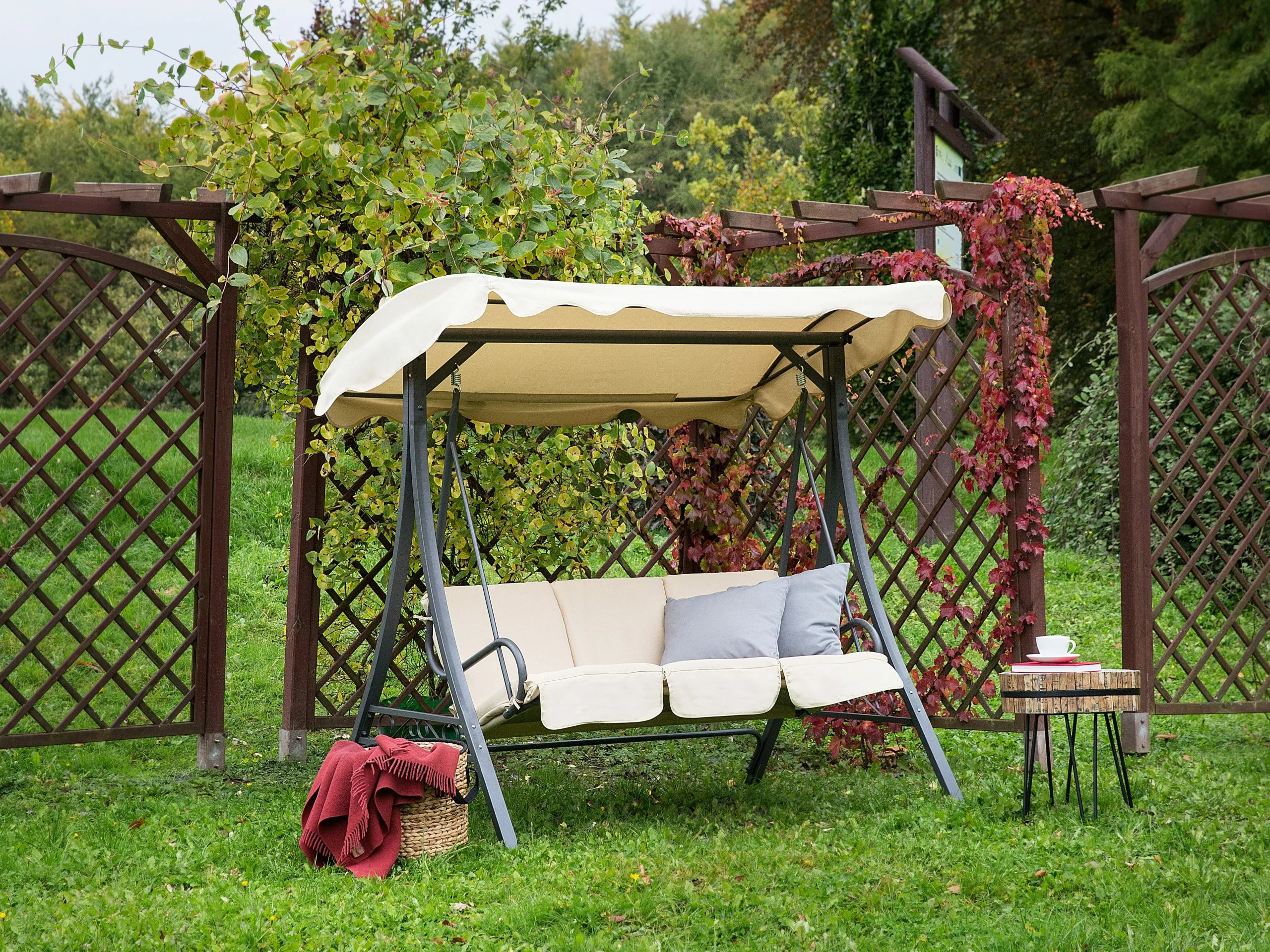 Beliani Schommelbank Beige GARBO - Afbeelding 2