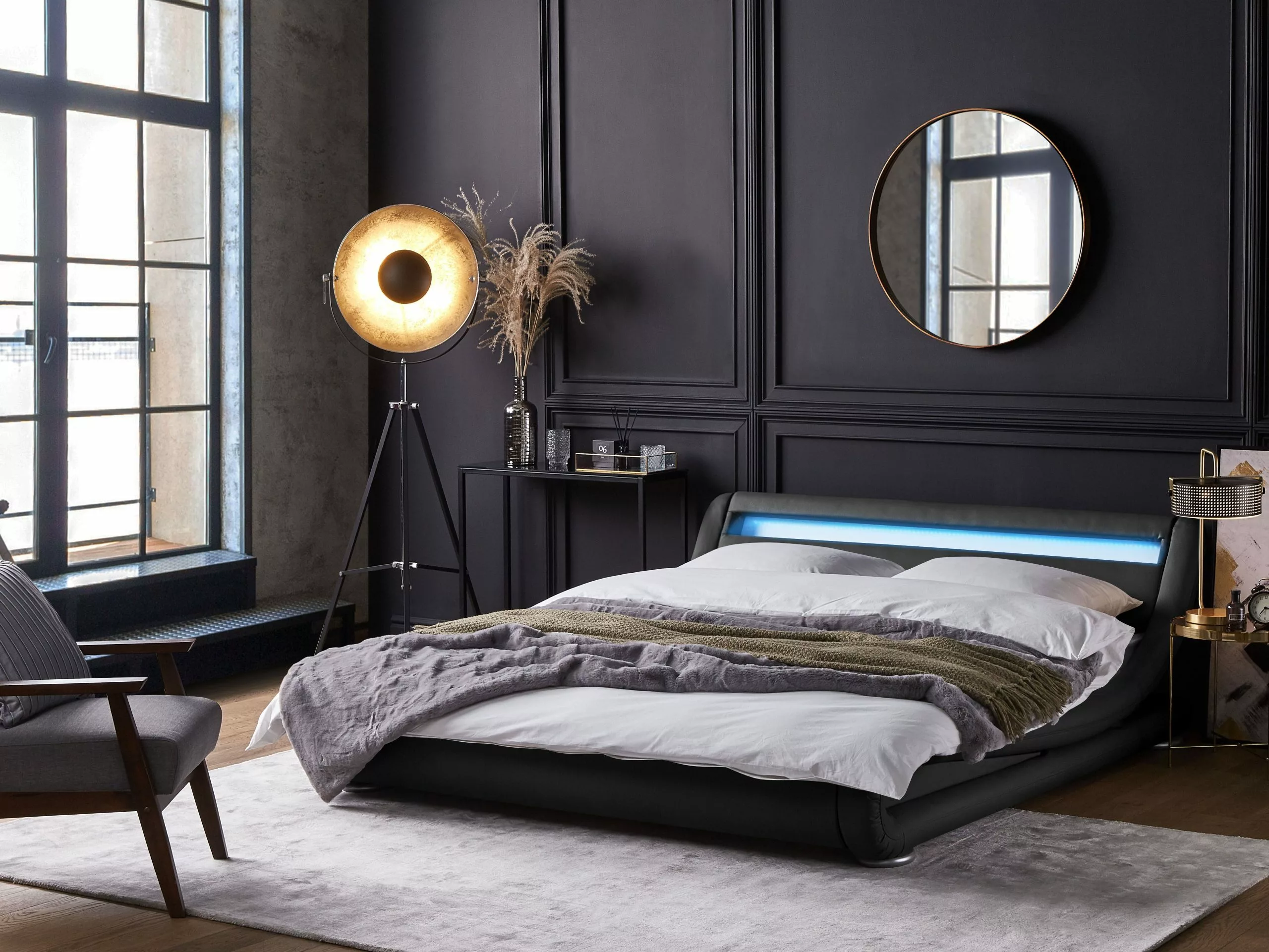 Beliani Waterbed Kunstleer Zwart Met LED Multicolor In Diverse Formaten AVIGNON - Afbeelding 2