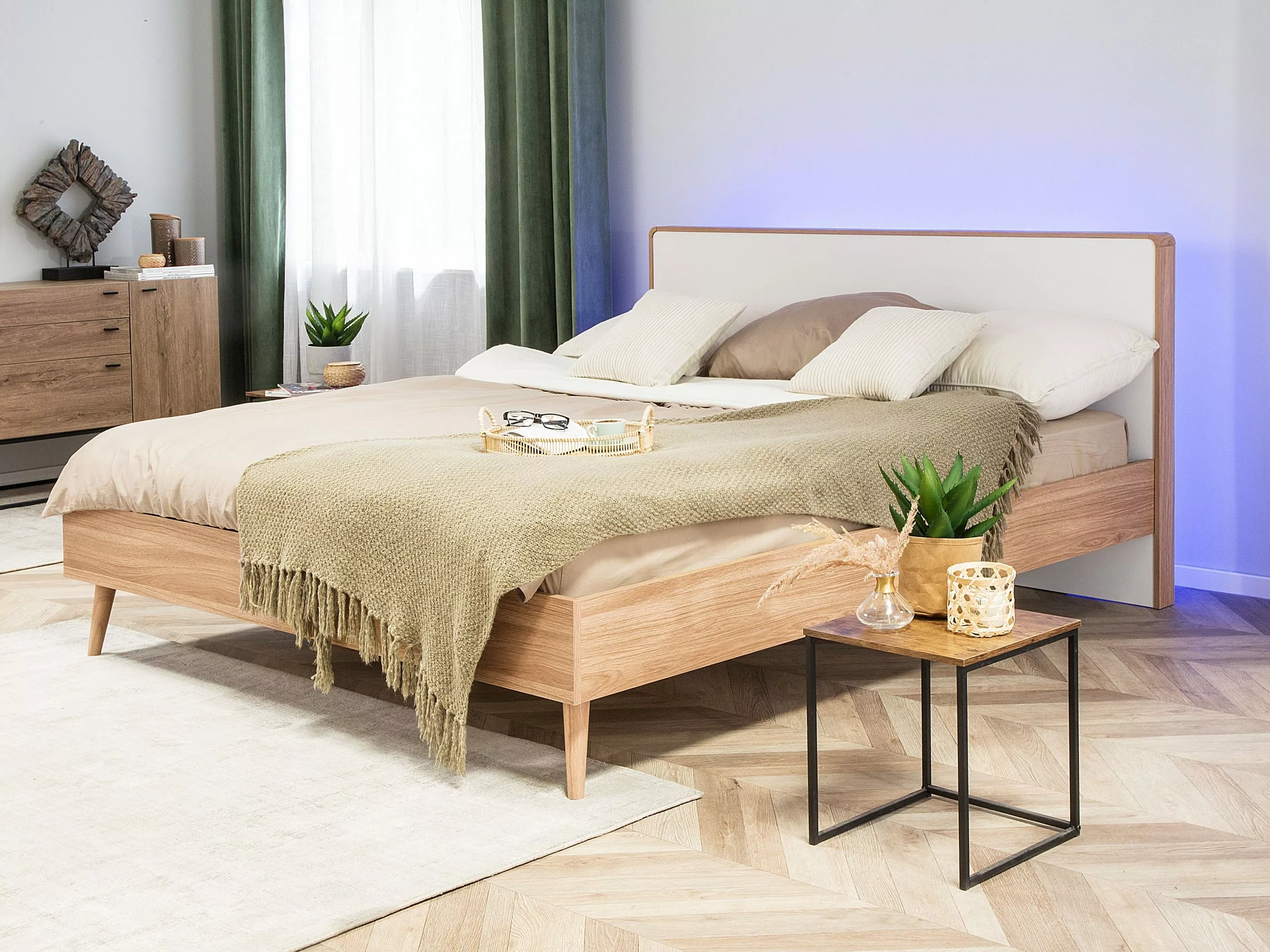 Beliani Bed Hout Lichtbruin Met LED-verlichting In Diverse Formaten SERRIS - Afbeelding 2