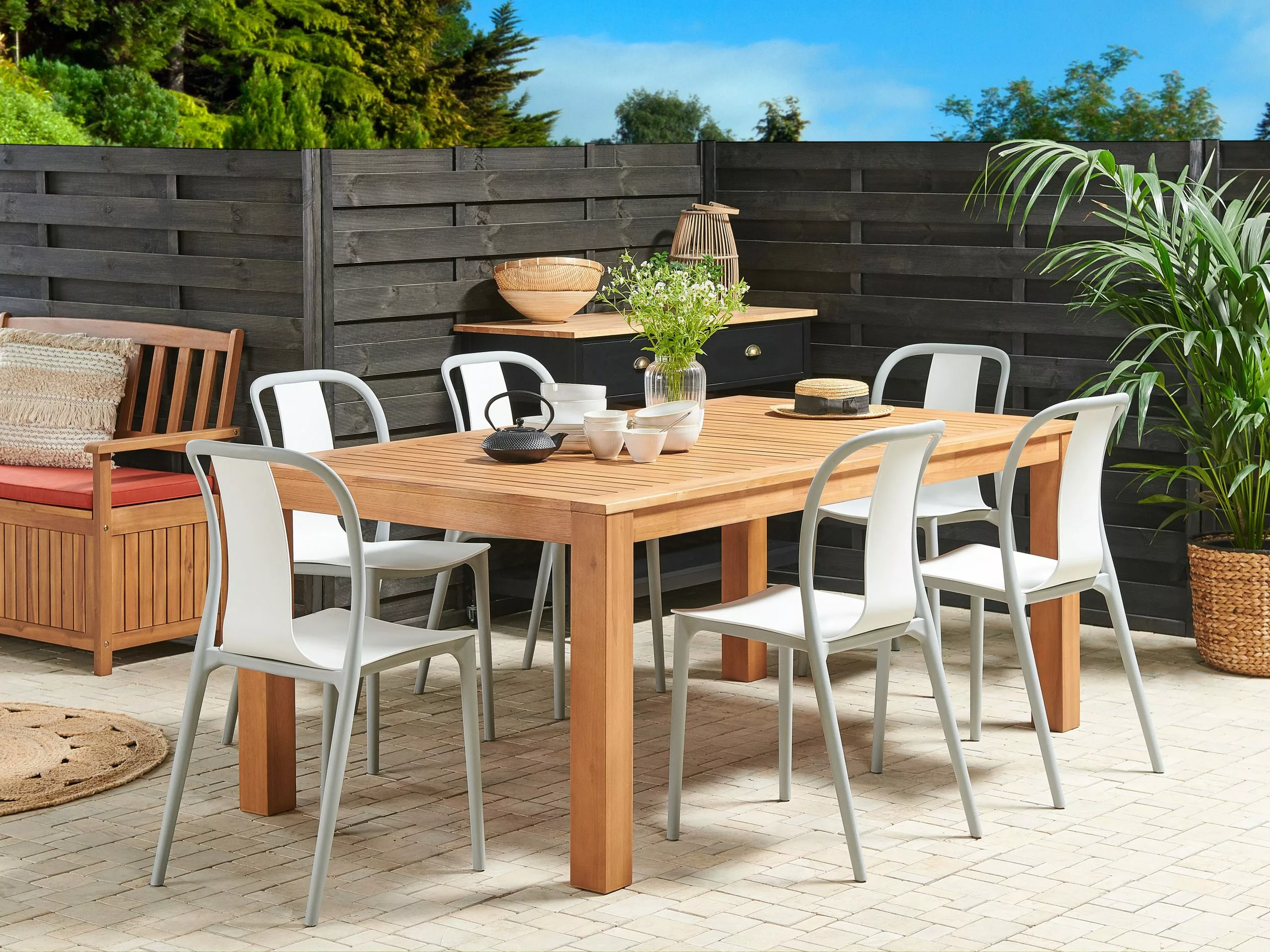 Beliani Tuinstoel Set Van 6 Kunststof Grijs/wit SPEZIA 4 Beliani Tuinstoel Set Van 6 Kunststof Grijs/wit SPEZIA - Afbeelding 2