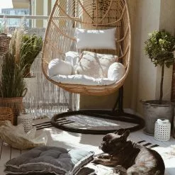 Beliani Hangstoel Met Standaard Rotan Natuurlijk/zwart CASOLI -Exporteren Stoelen Winkel undef src sa picid 809889 type whitesh image scaled