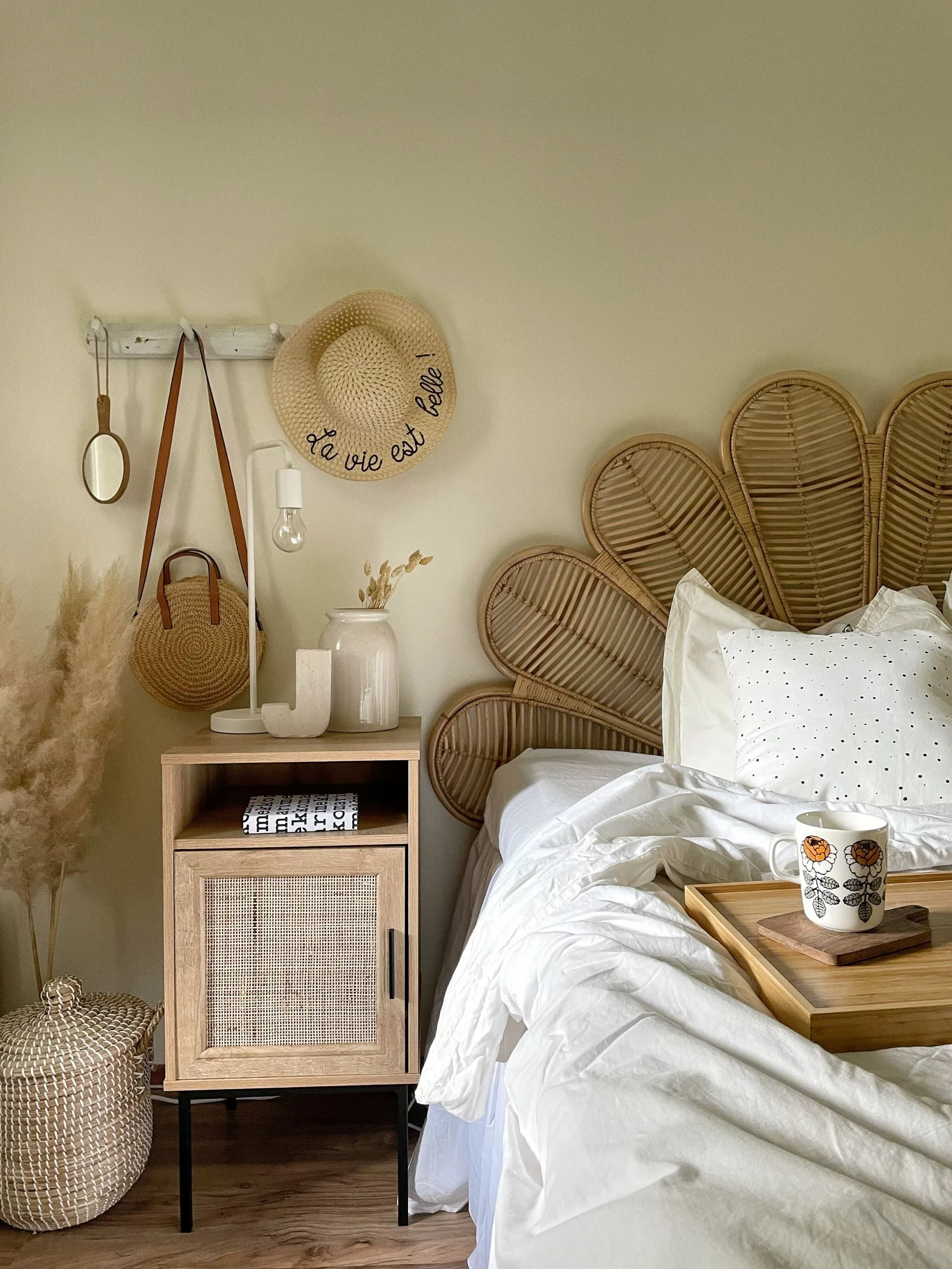 Beliani Nachtkastje Rotan Lichtbruin PASCO - Afbeelding 5