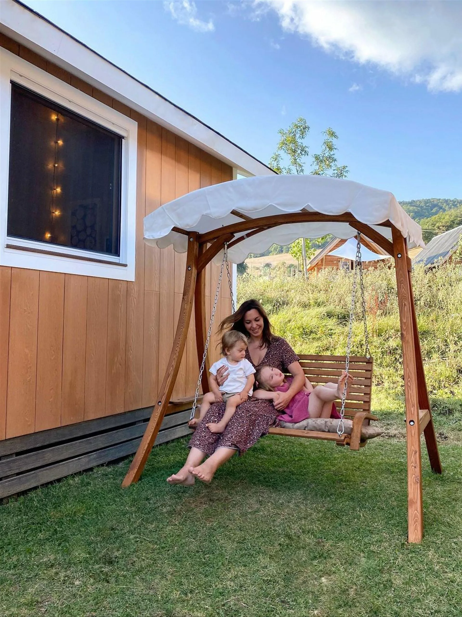 Beliani Schommelbank Beige ANDRIA 11 Beliani Schommelbank Beige ANDRIA - Afbeelding 9