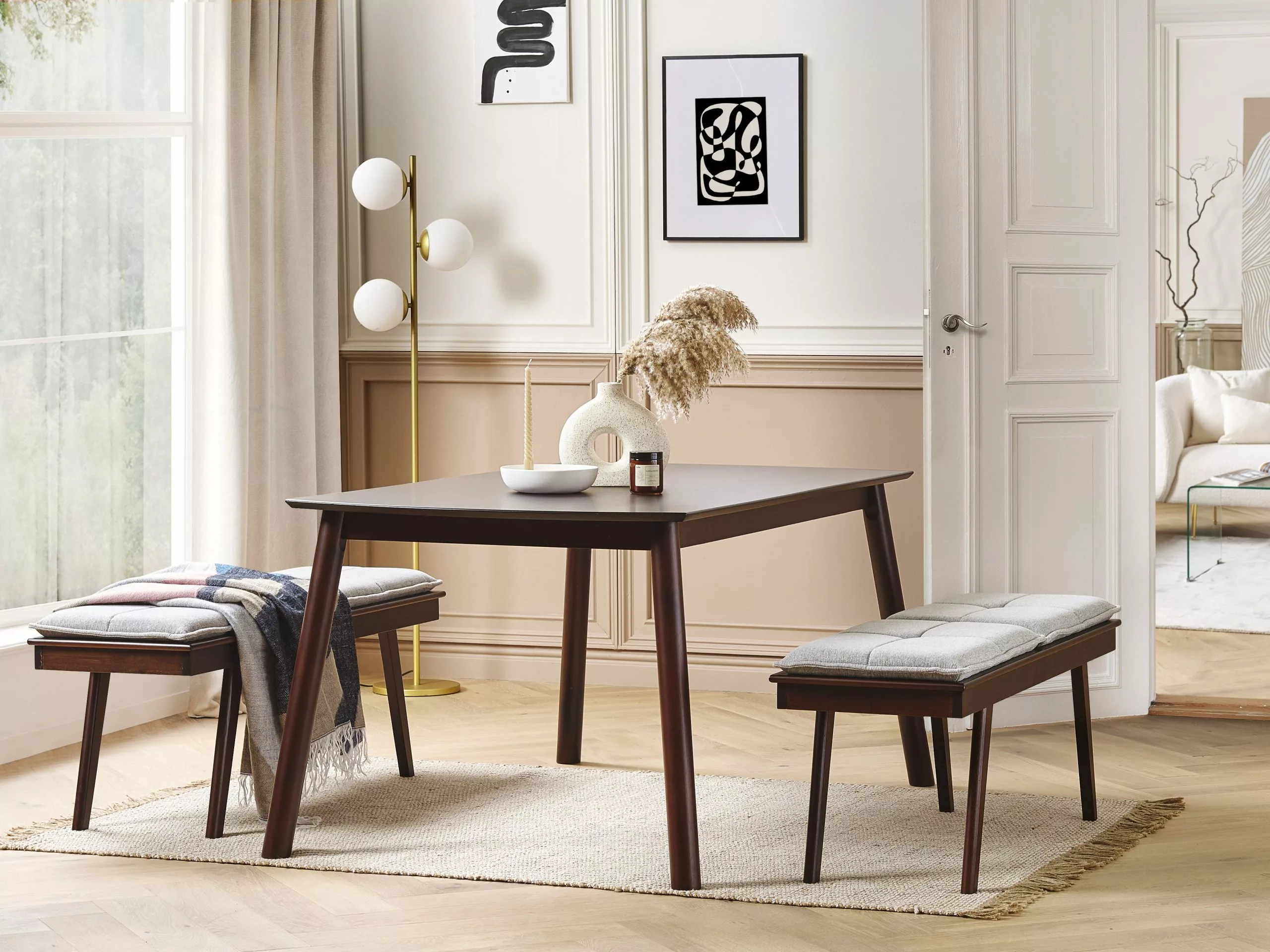 Beliani Eettafel Donker Hout 150 X 90 Cm ELBA 4 Beliani Eettafel Donker Hout 150 X 90 Cm ELBA - Afbeelding 2