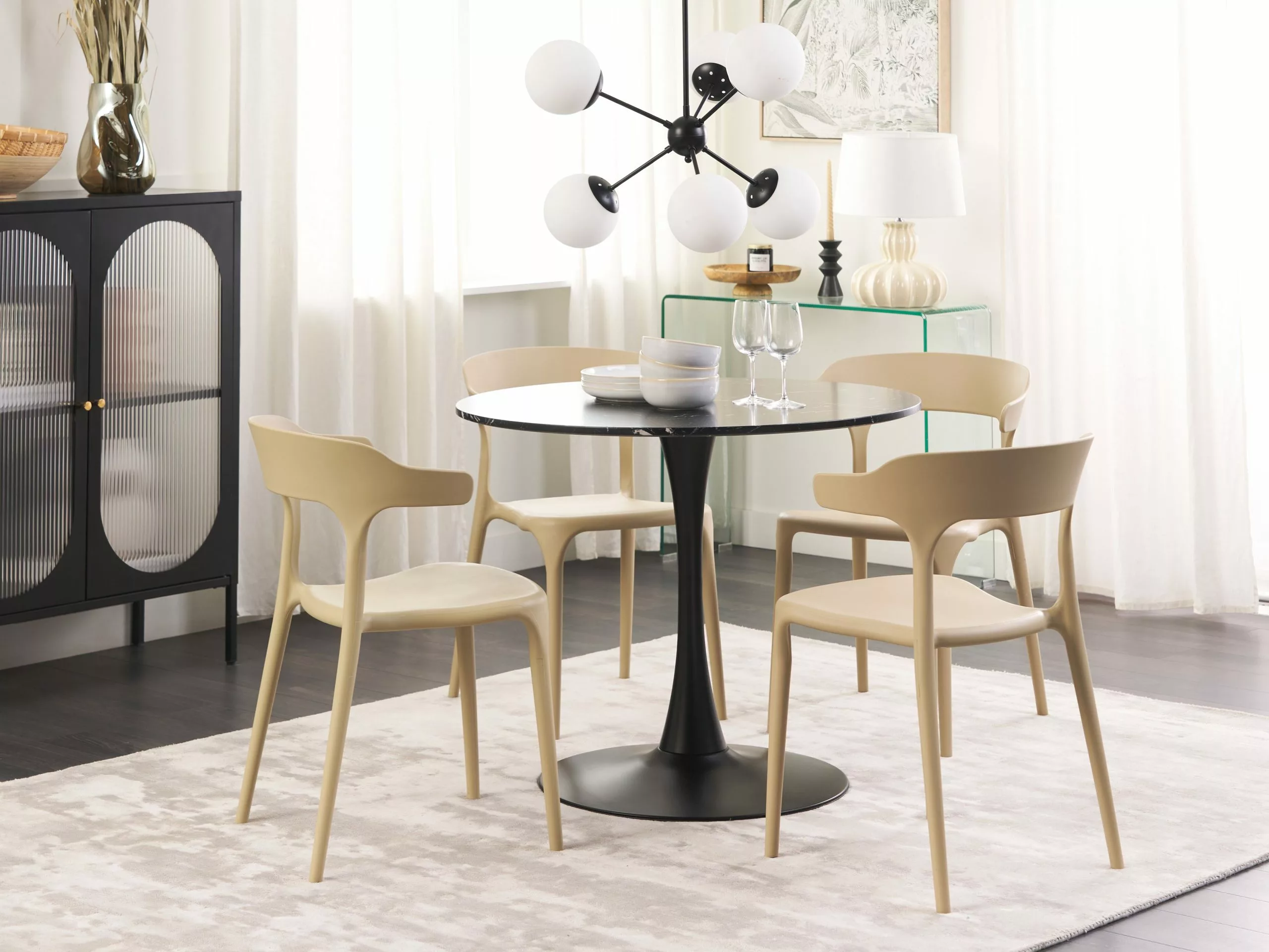 Beliani Eetkamerstoel Set Van 4 Kunststof Beige GUBBIO - Afbeelding 3