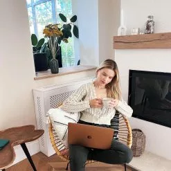 Beliani Salontafel Hout ELSA -Exporteren Stoelen Winkel undef src sa picid 846886 type whitesh image