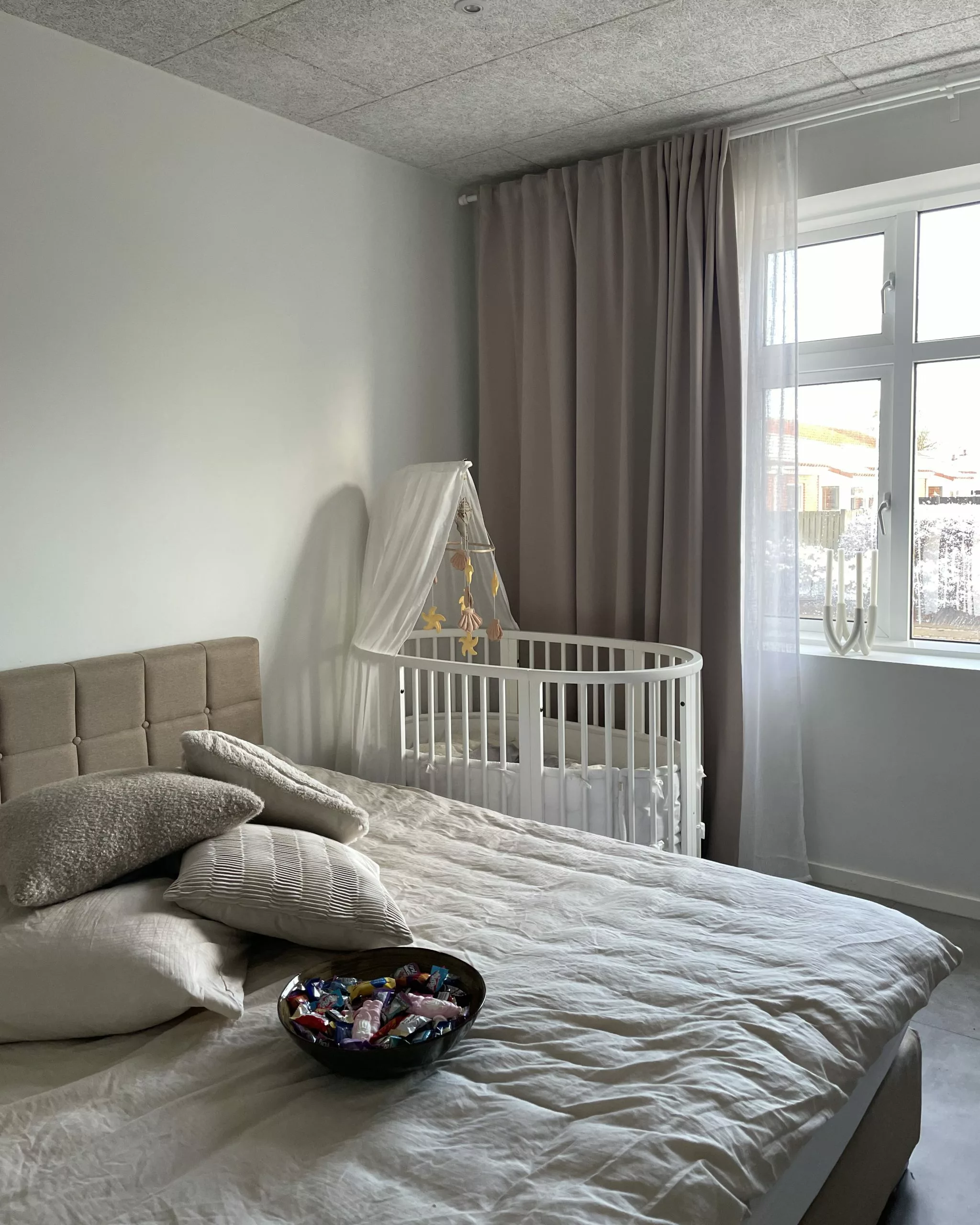 Beliani Boxspring Stof Beige 180 X 200 Cm ADMIRAL - Afbeelding 4